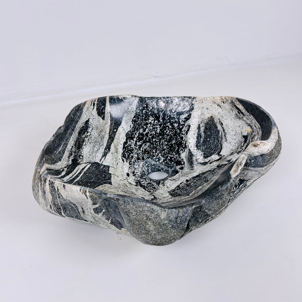 Webbed Midnight Black River Stone Sink