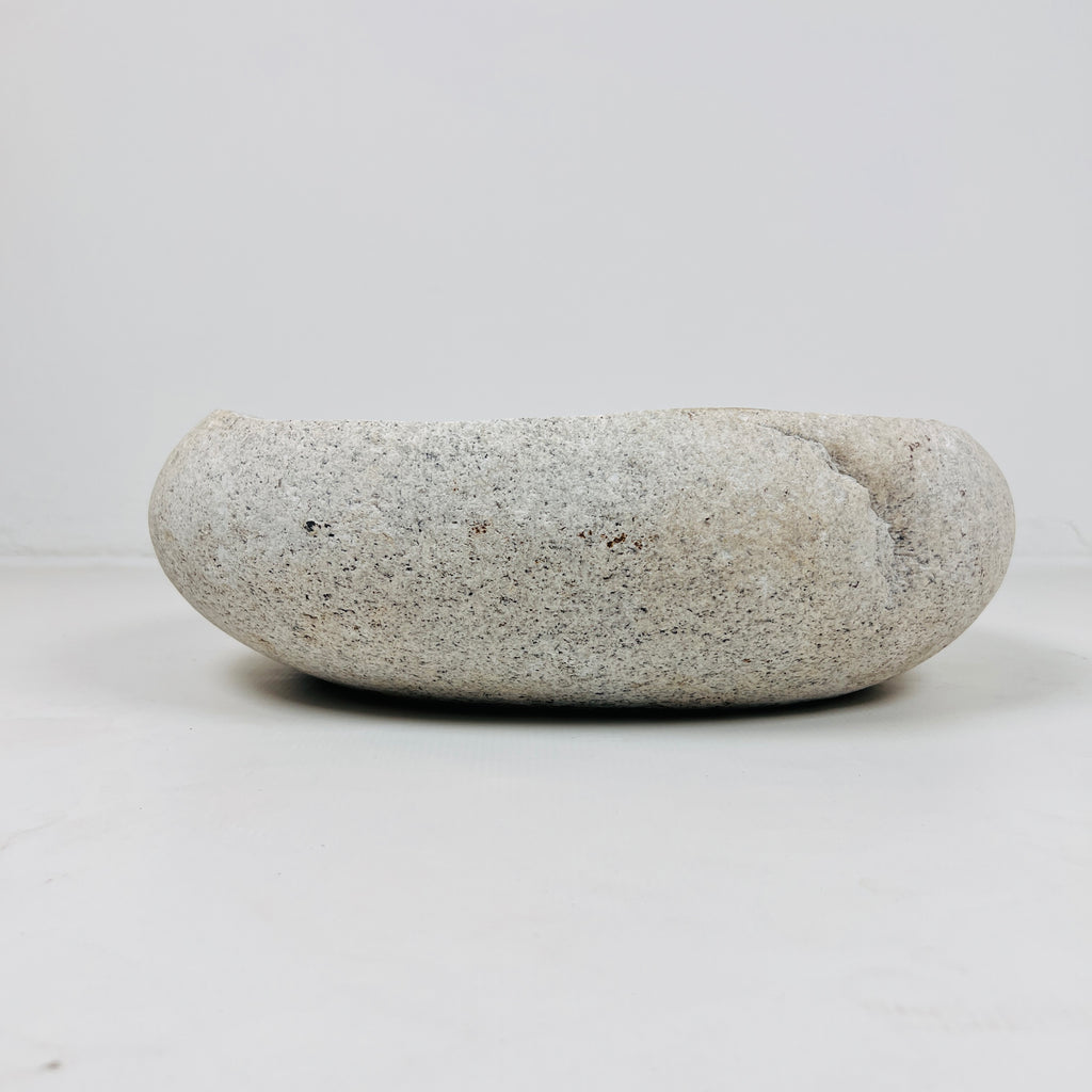 Eggshell Spotted River Stone Sink