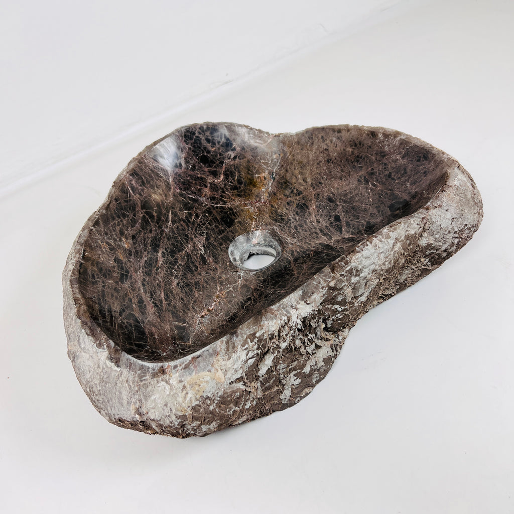 Brown Webbed River Stone Sink