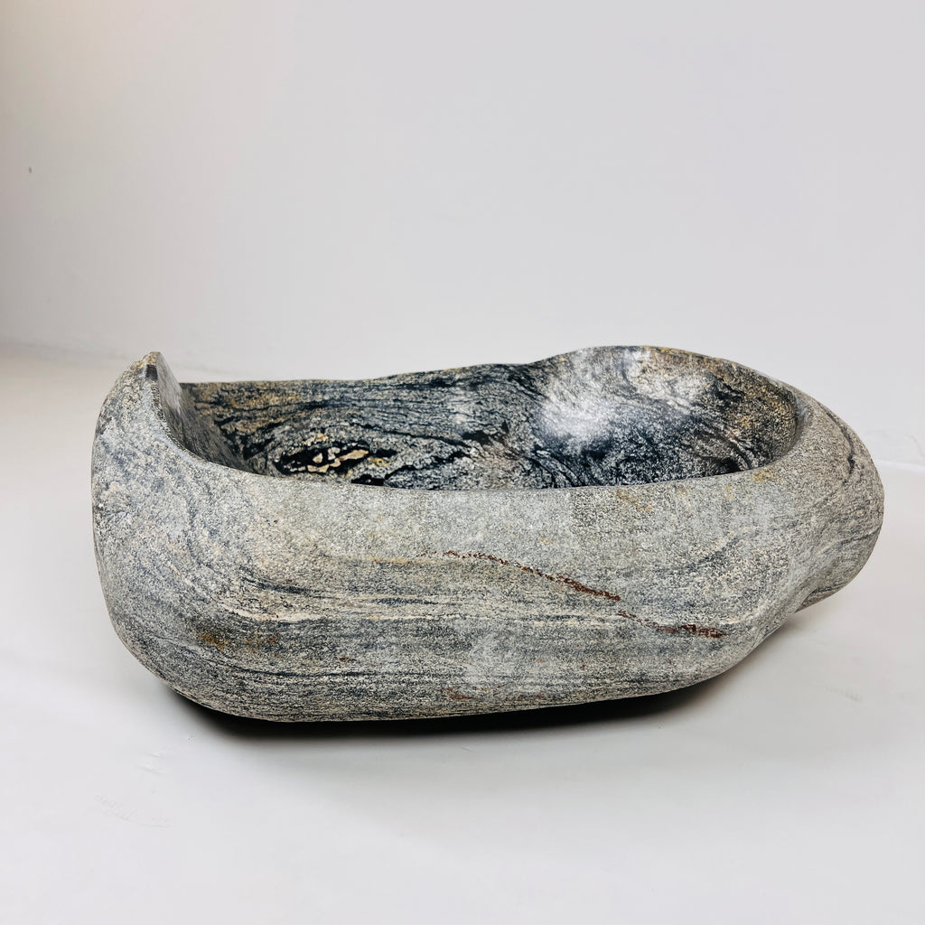 Rippled Dark Grey River Stone Sink