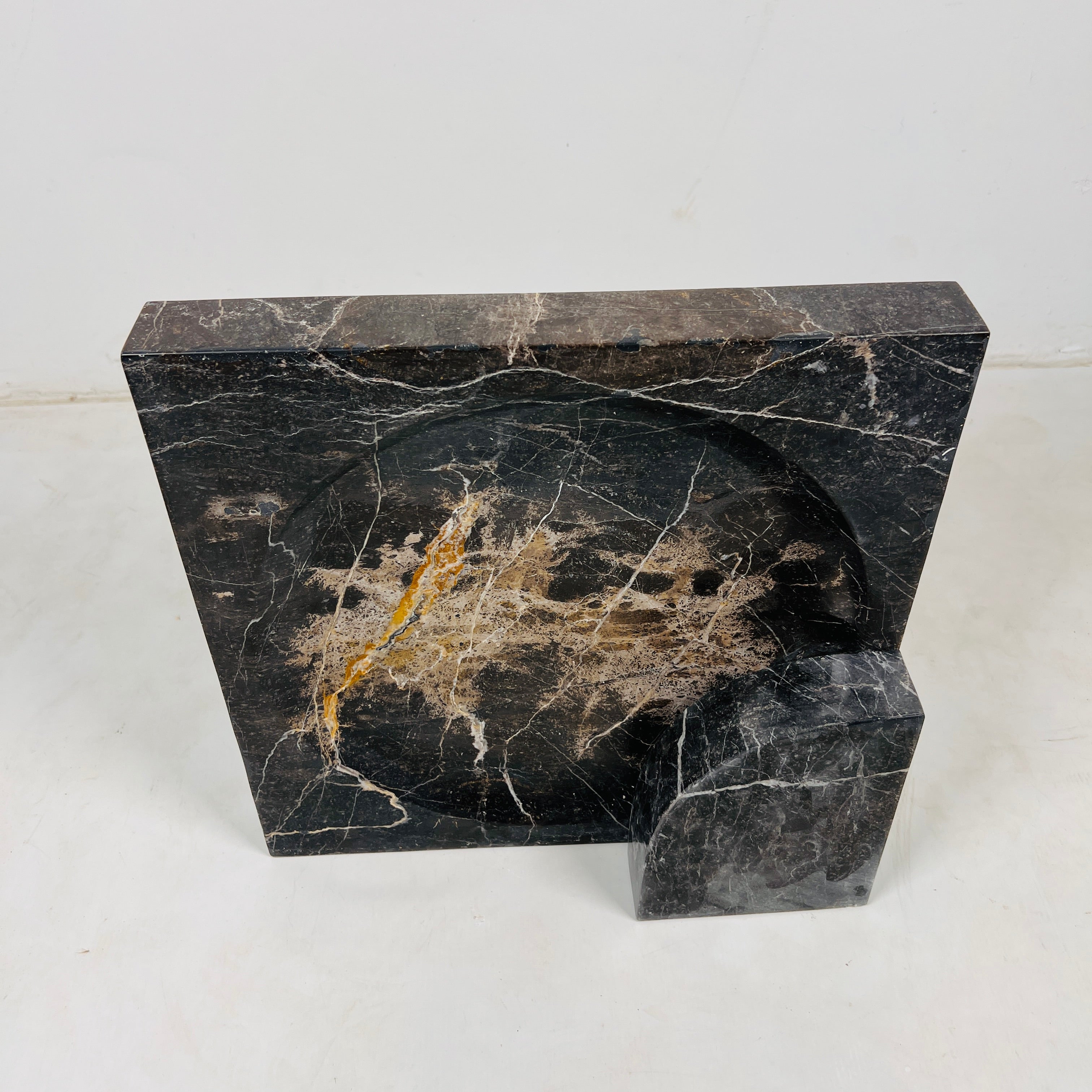 Aura Taxila Stone Lamp
