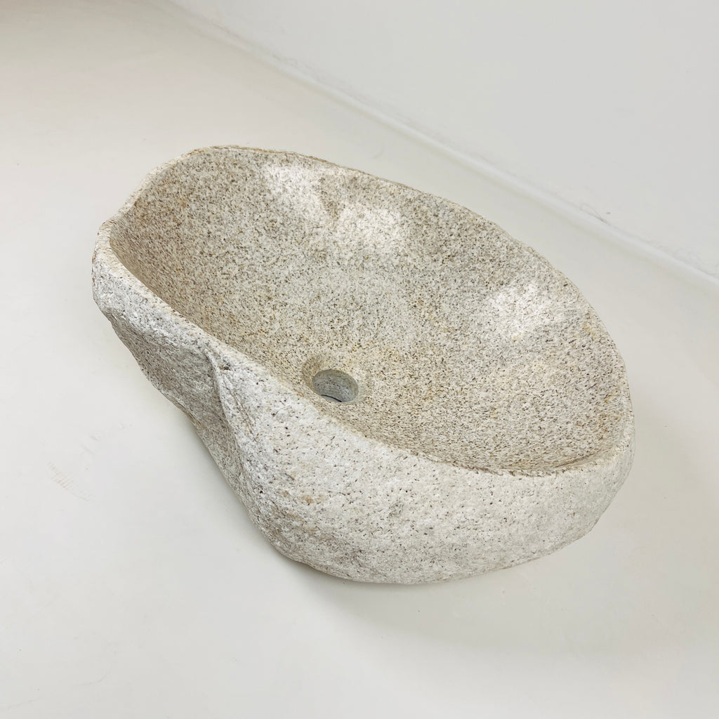 Eggshell Spotted River Stone Sink