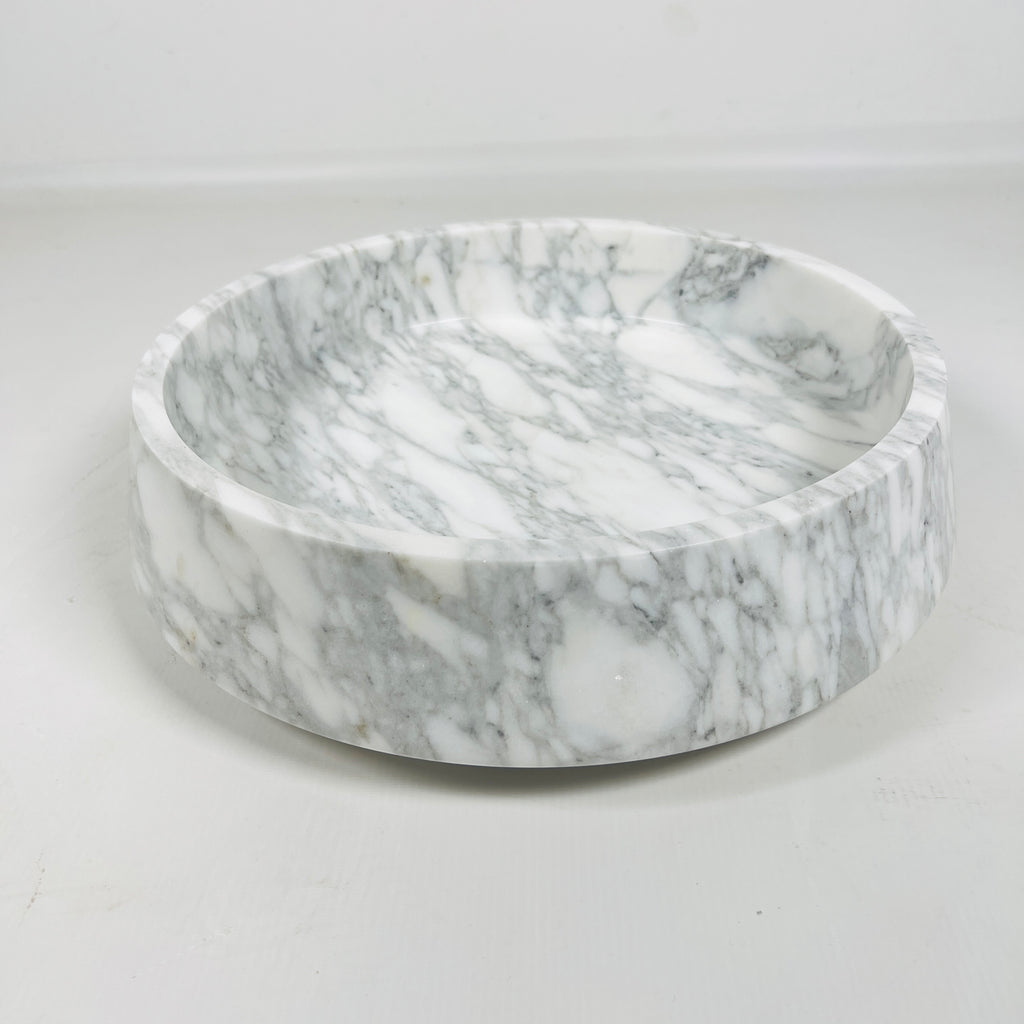 White and Gray Veined Bowl