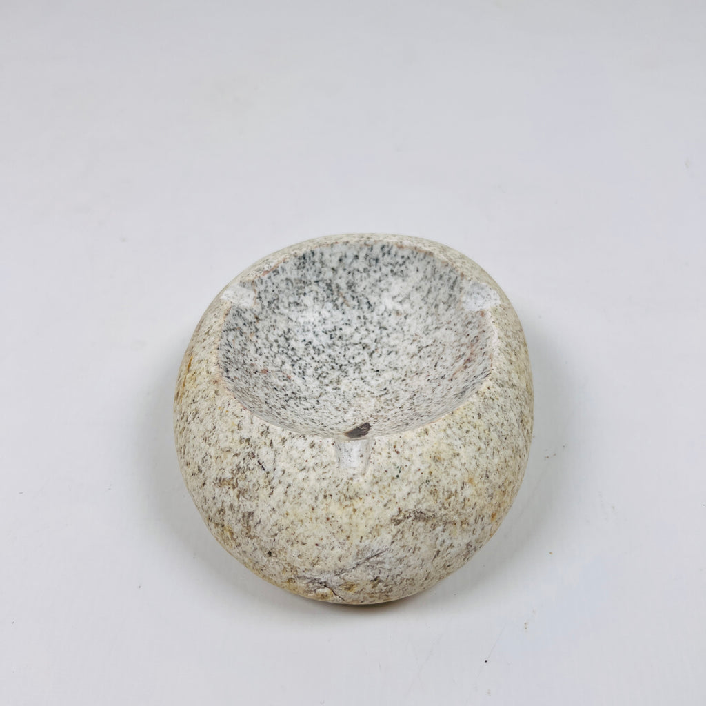 River Stone Spotted Eggshell Ash Tray