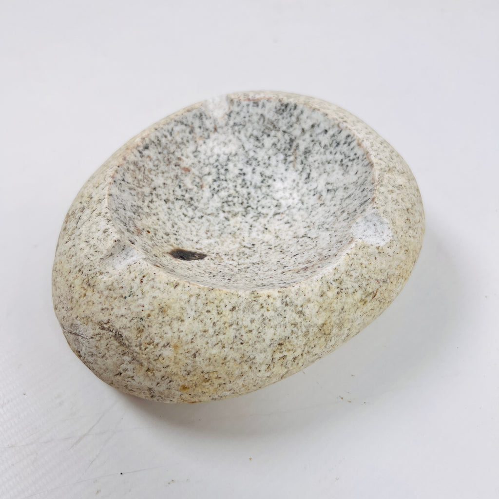 River Stone Spotted Eggshell Ash Tray