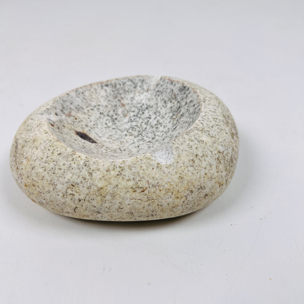 River Stone Spotted Eggshell Ash Tray