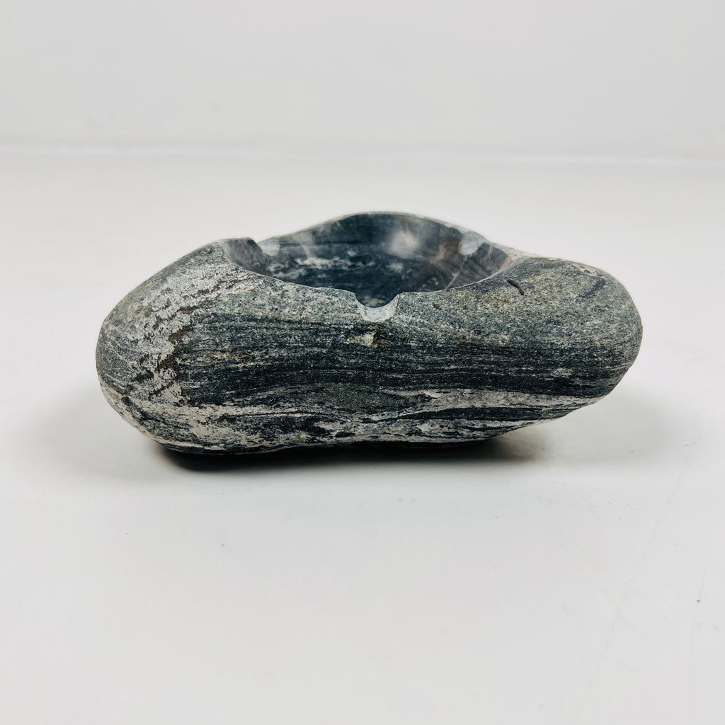 River Stone Triangular Ringed Ash Tray