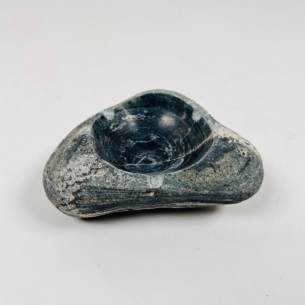 River Stone Triangular Ringed Ash Tray