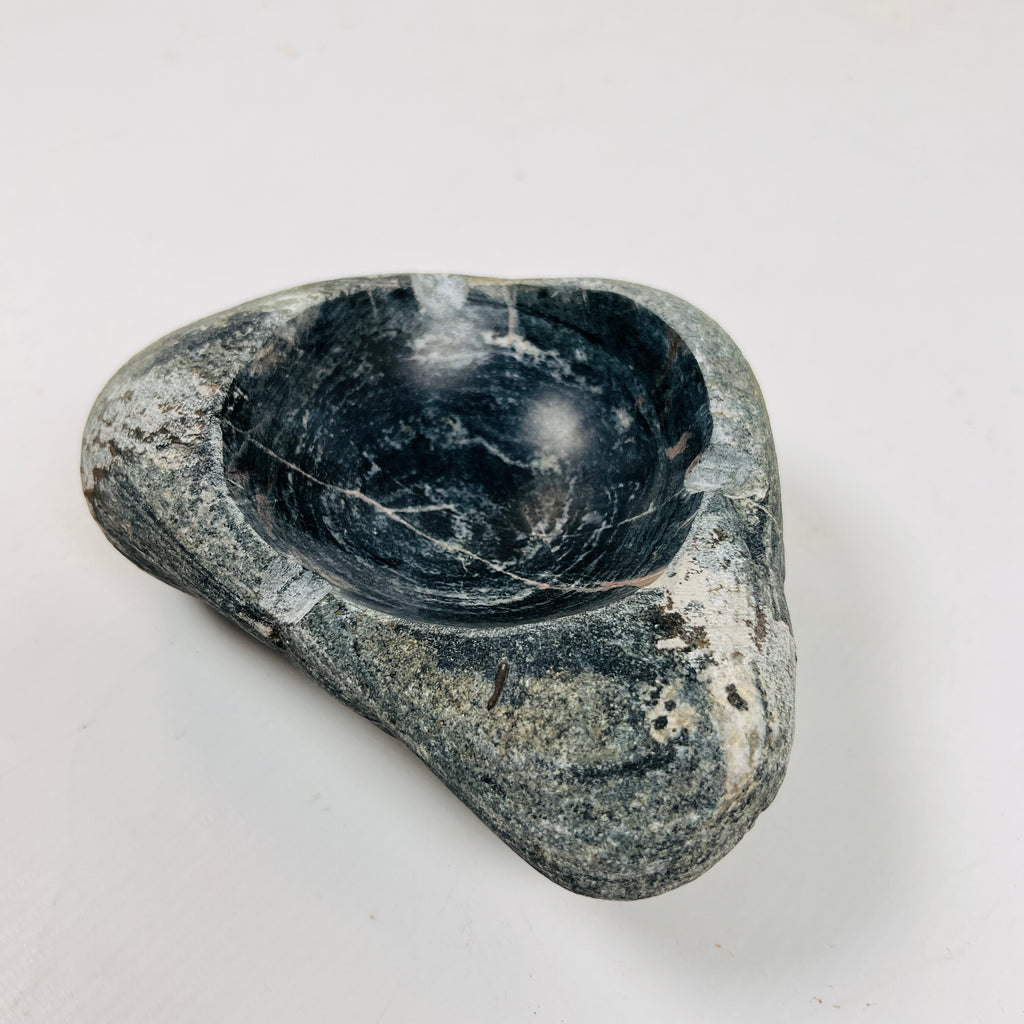 River Stone Triangular Ringed Ash Tray