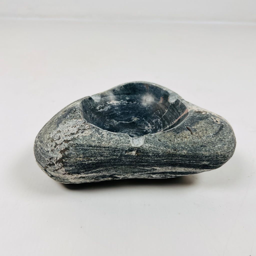 River Stone Triangular Ringed Ash Tray