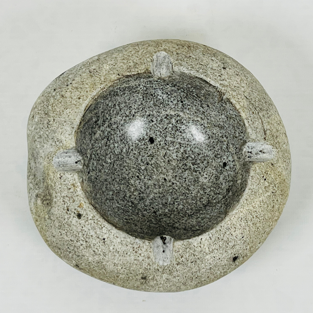 River Stone Black Dotted Ash Tray