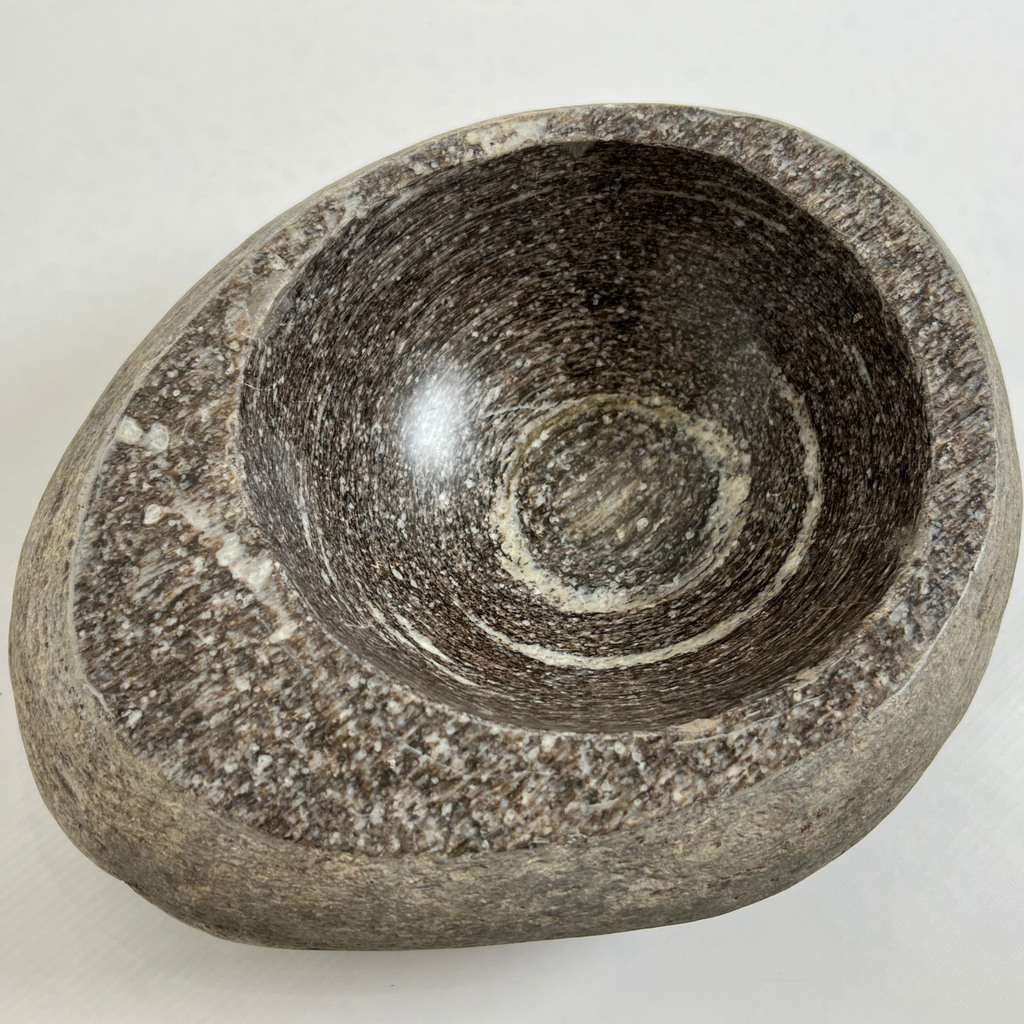 Ring Stain River Stone Serving Bowl