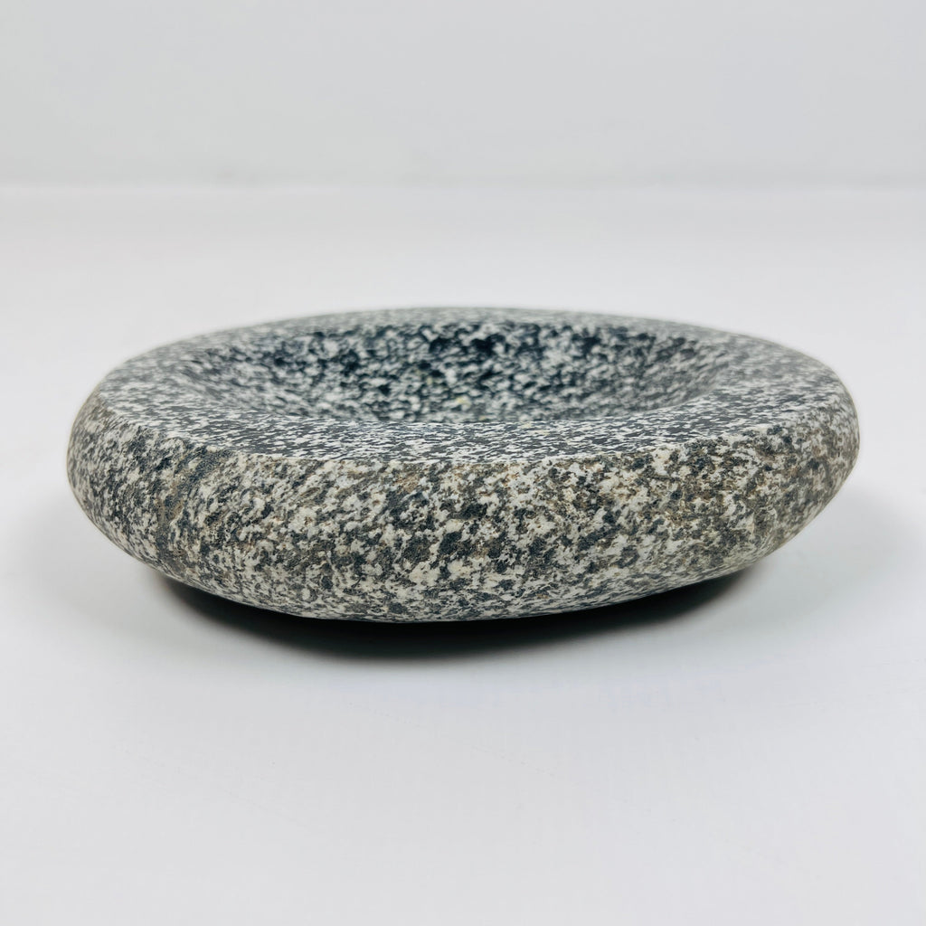 Riverstone Shadow Dotted Soap Dish