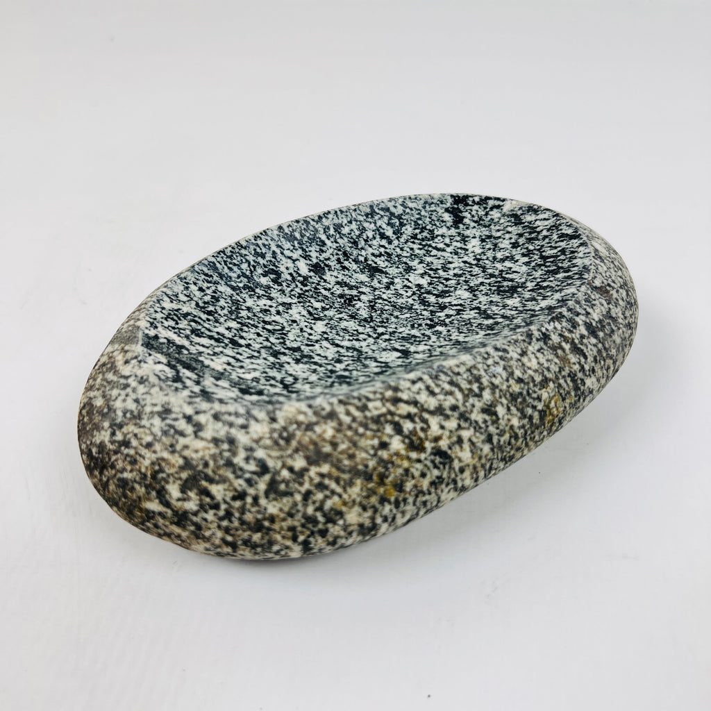 Riverstone White Speckled Soap Dish