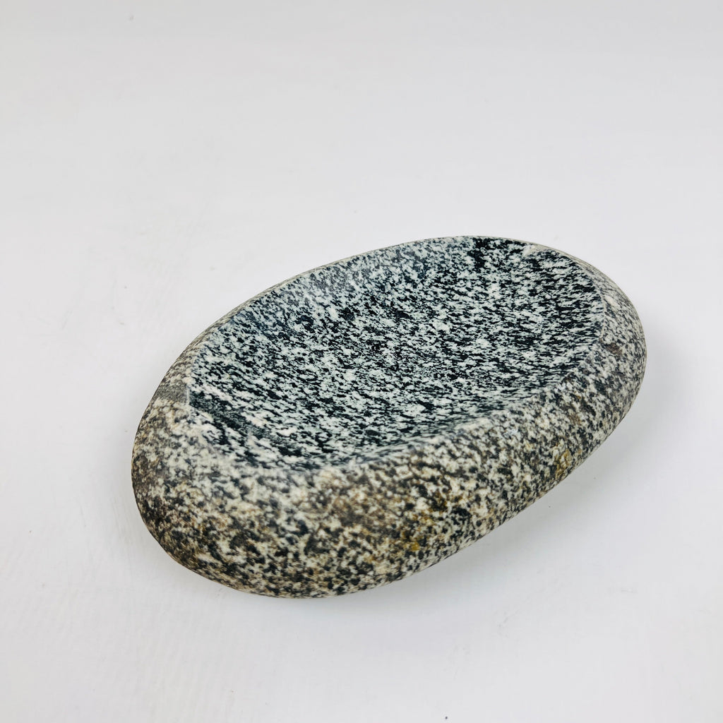 Riverstone White Speckled Soap Dish