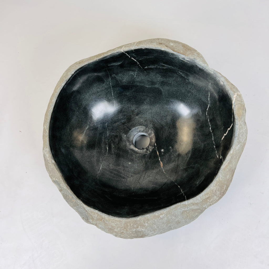 Black Lined River Stone Sink