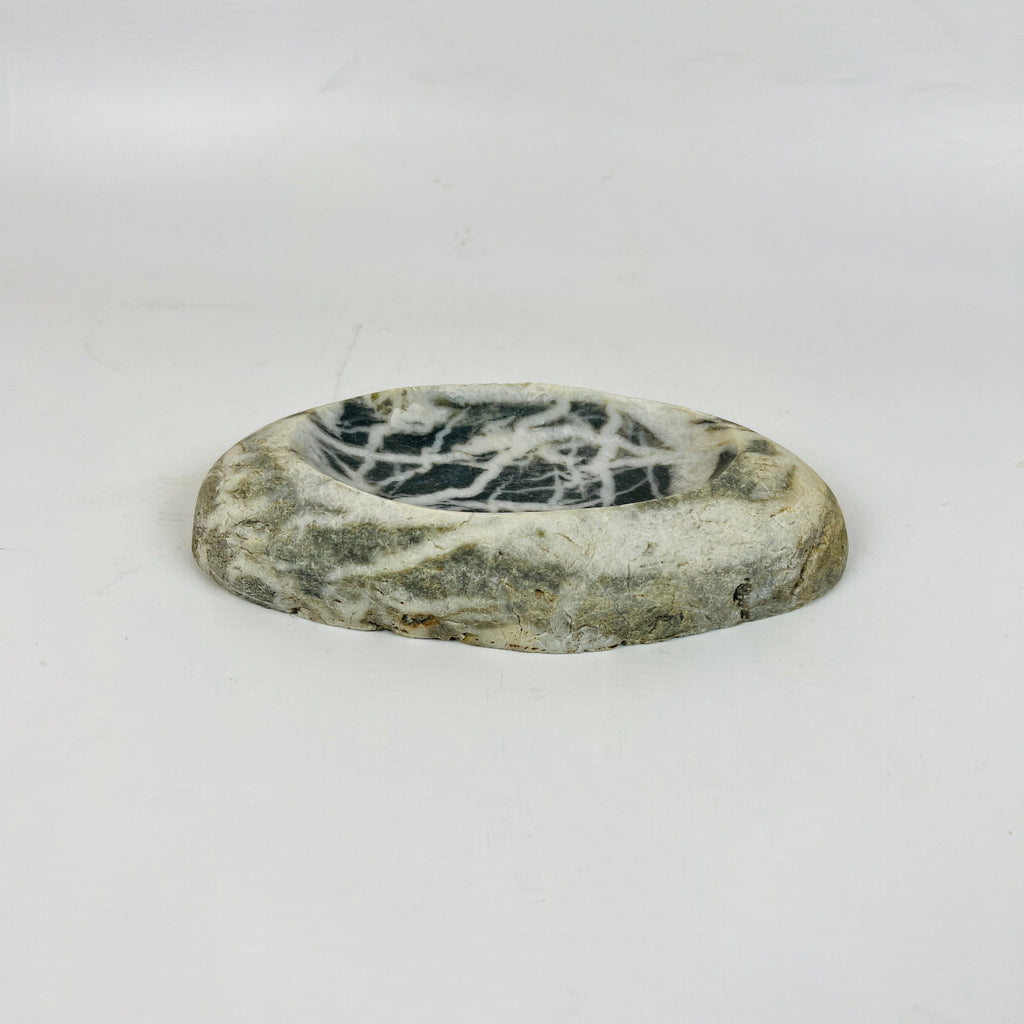 River Stone Black Webbed Soap Dish