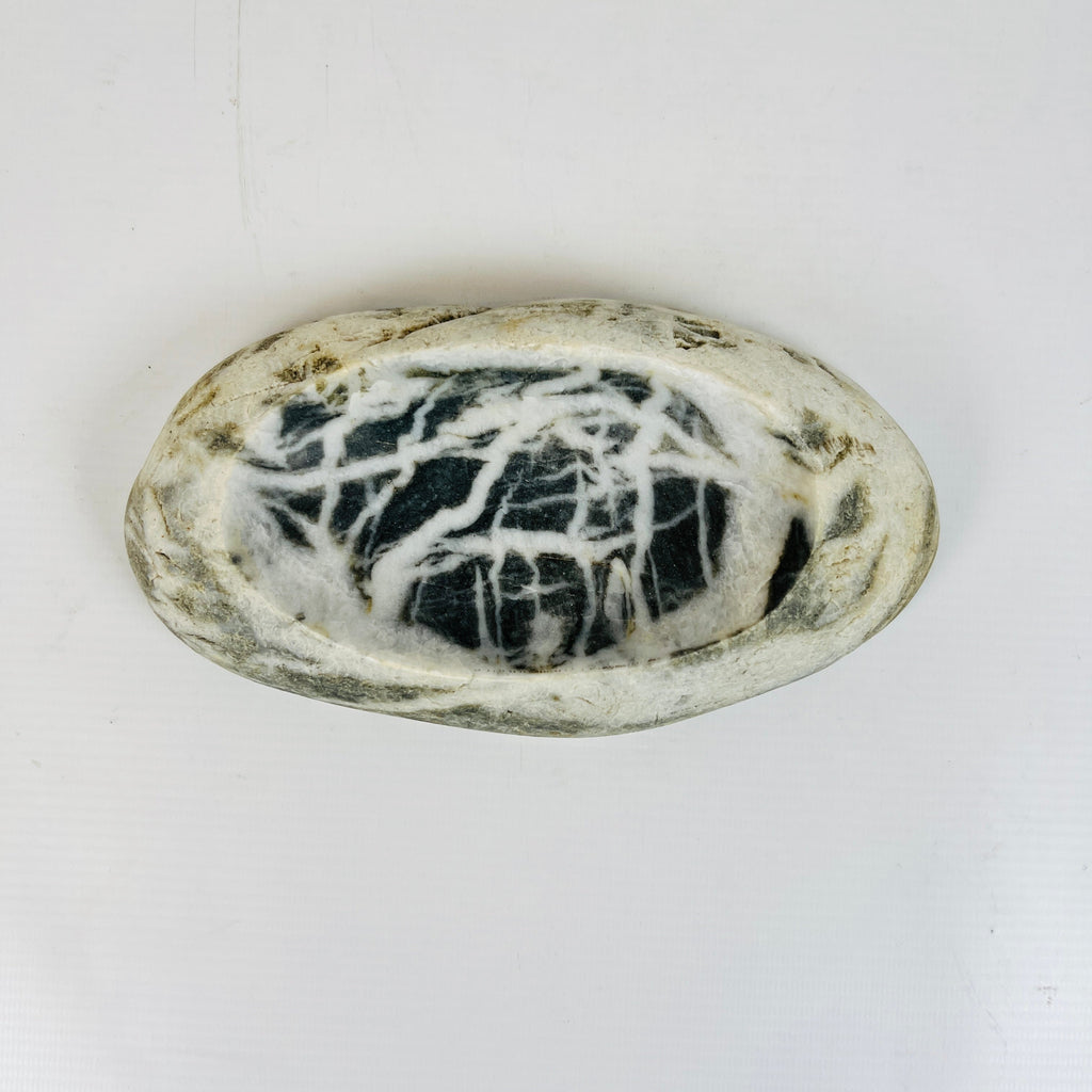 River Stone Black Webbed Soap Dish