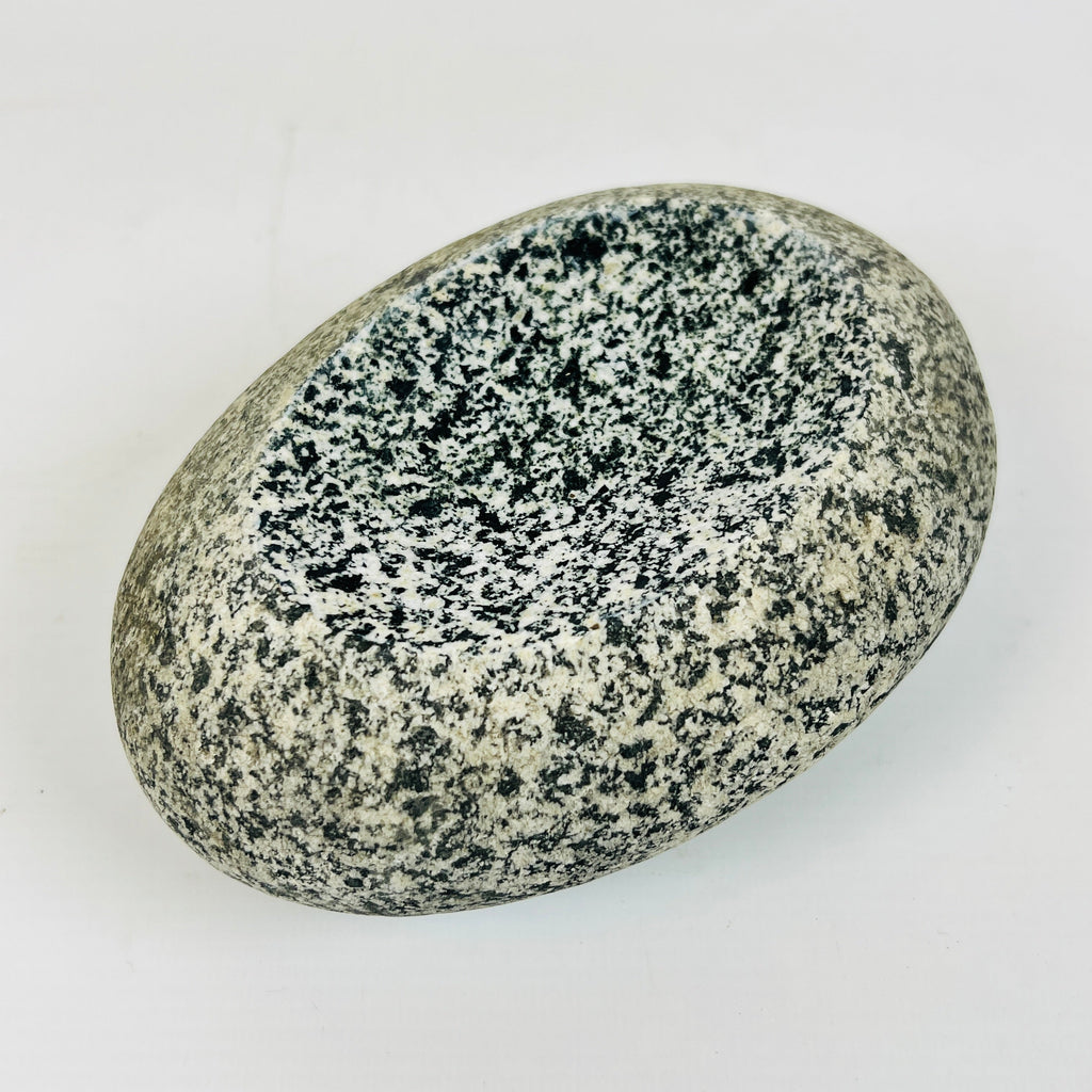 River Stone Black And White Soap Dish