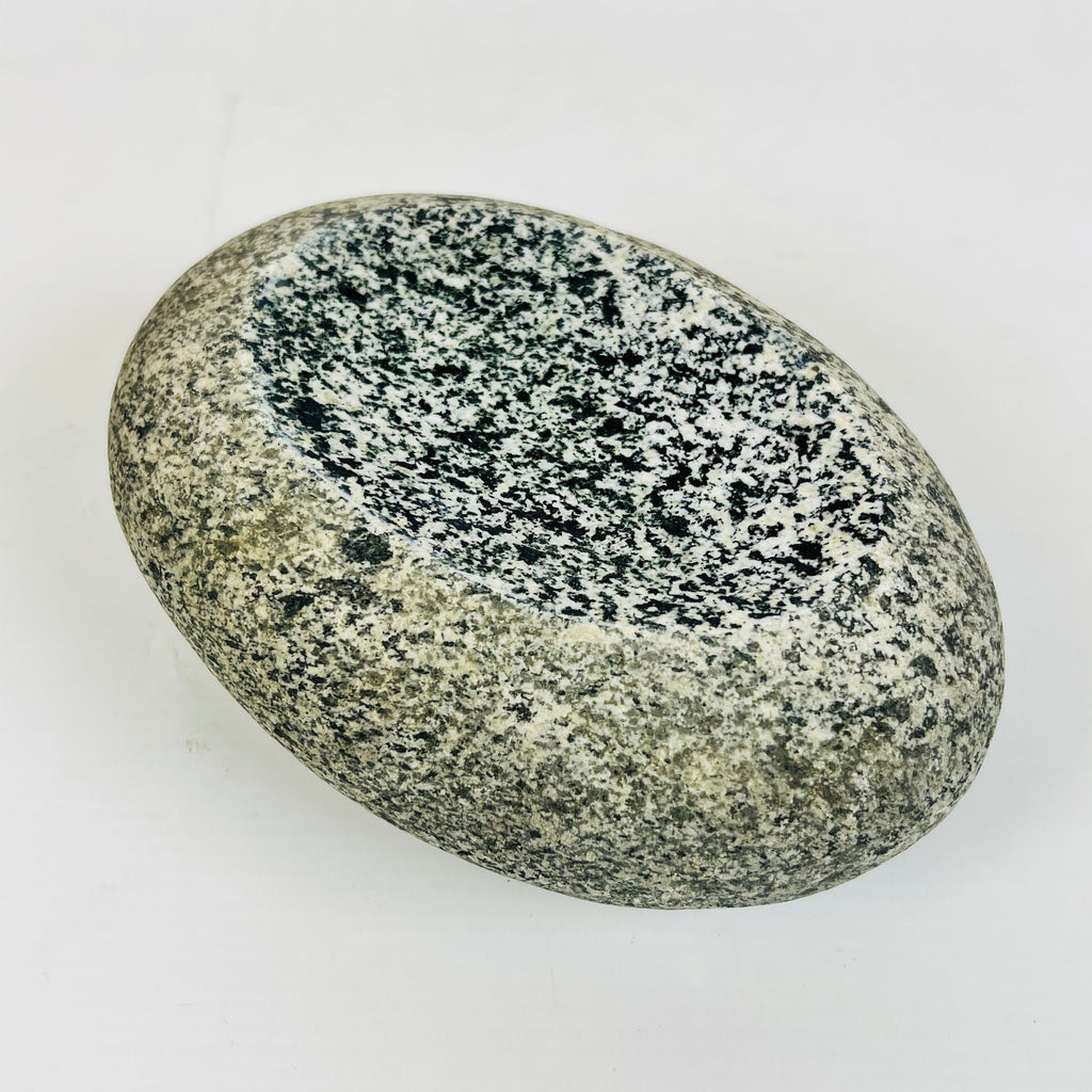 River Stone Black And White Soap Dish