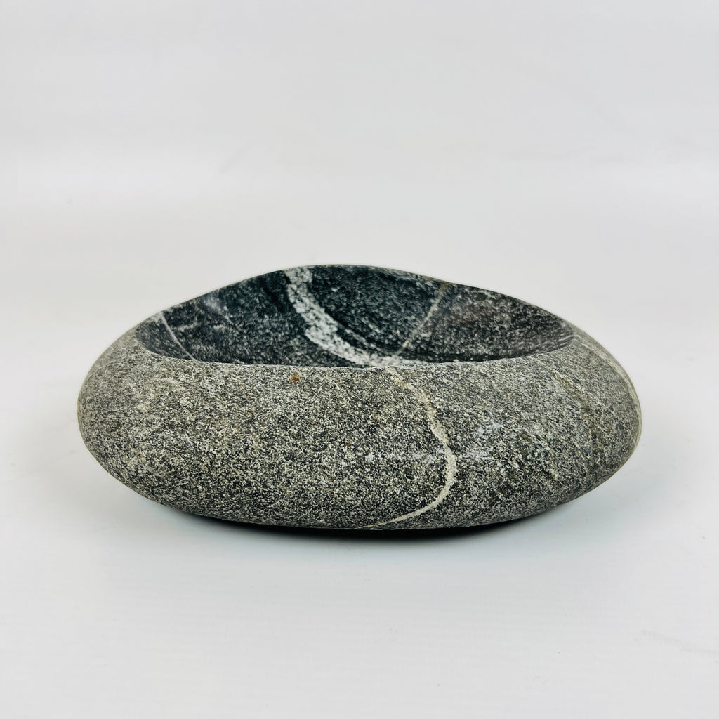 Riverstone Stone White Lined Soap Dish