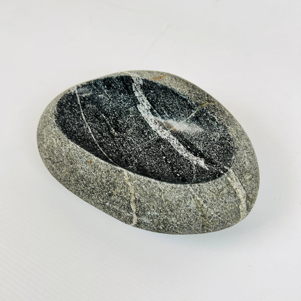 Riverstone Stone White Lined Soap Dish