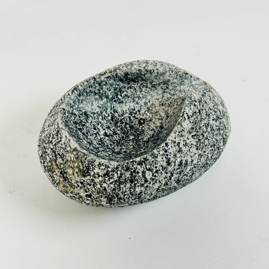 River Stone Tear Drop Ash Tray