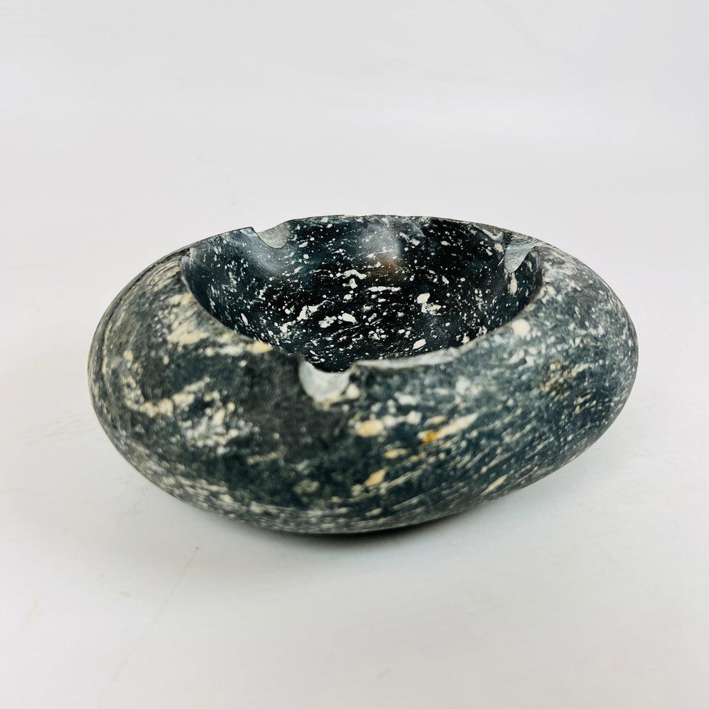 River Stone Black And white Spotted Ash Tray