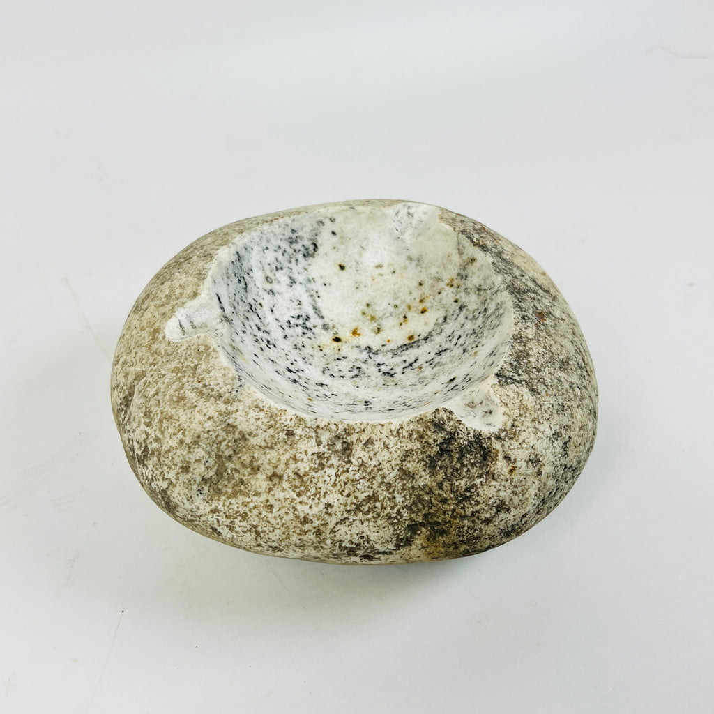 River Stone Black And Caramel Dotted Ash Tray