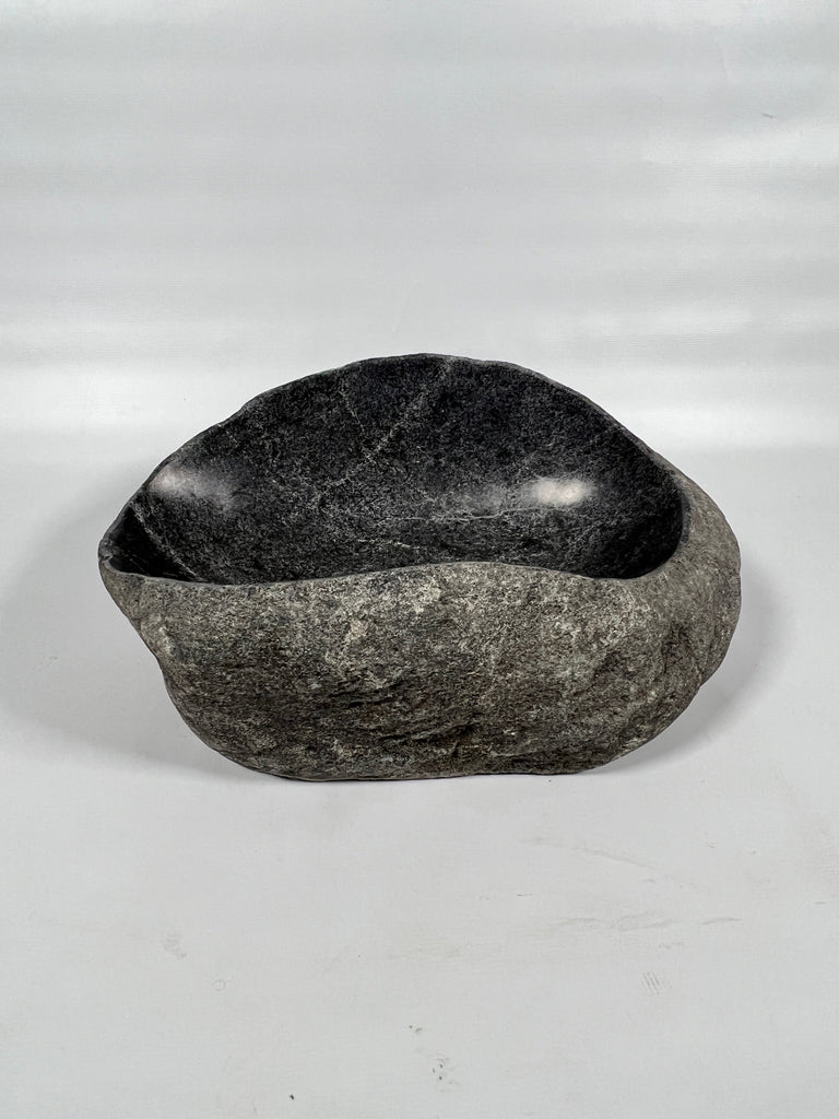 Black Lined River Stone Sink