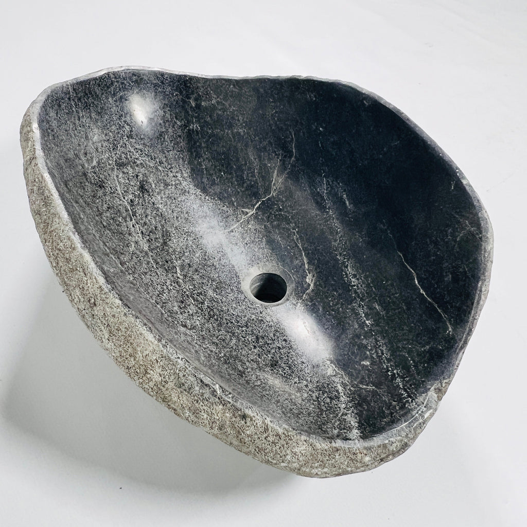 Black Lined River Stone Sink