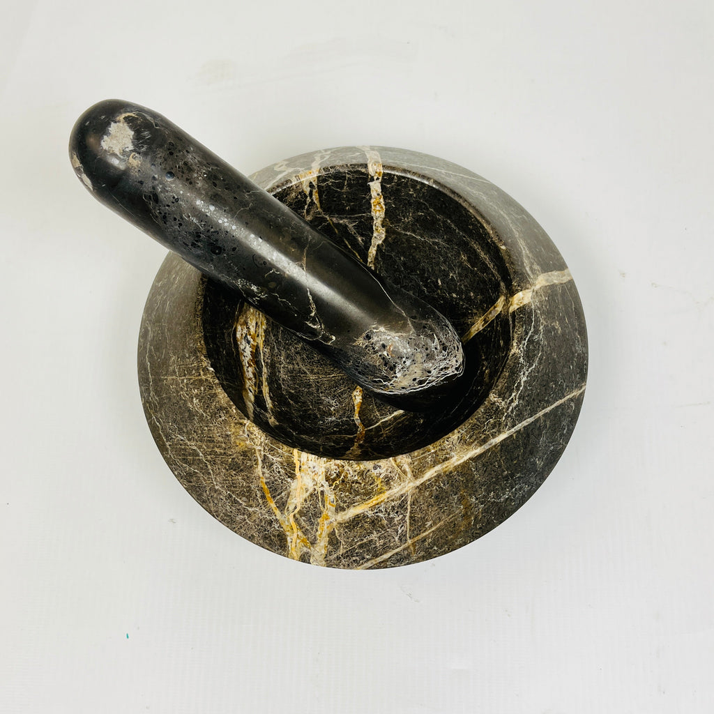 Golden Webbed Mortar & pestle