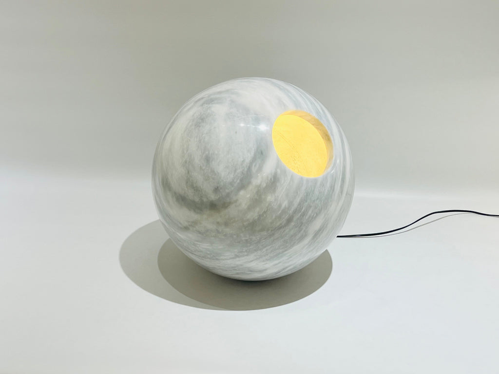 Spherical Table Lamp