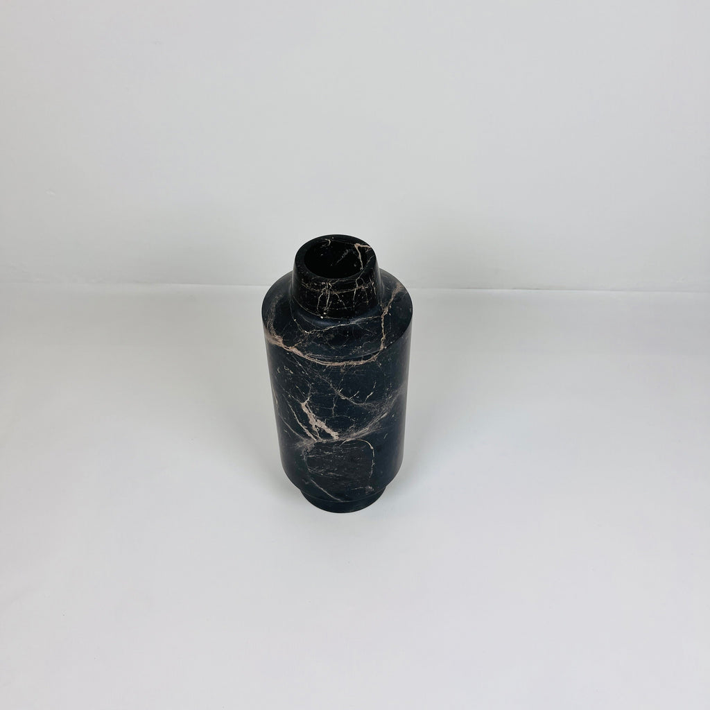 Cylindrical Golden Webbed Vase