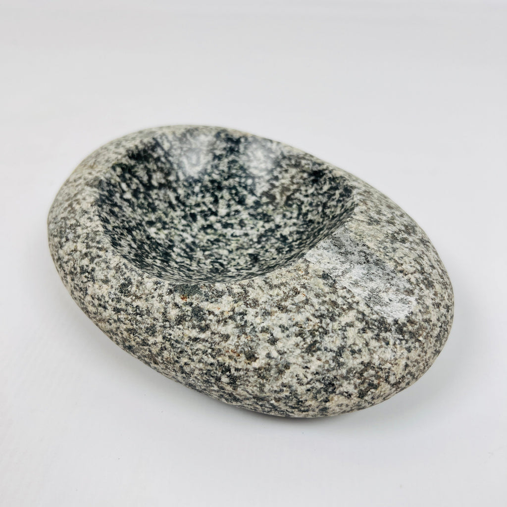 River Stone Black Speckled Ash Tray