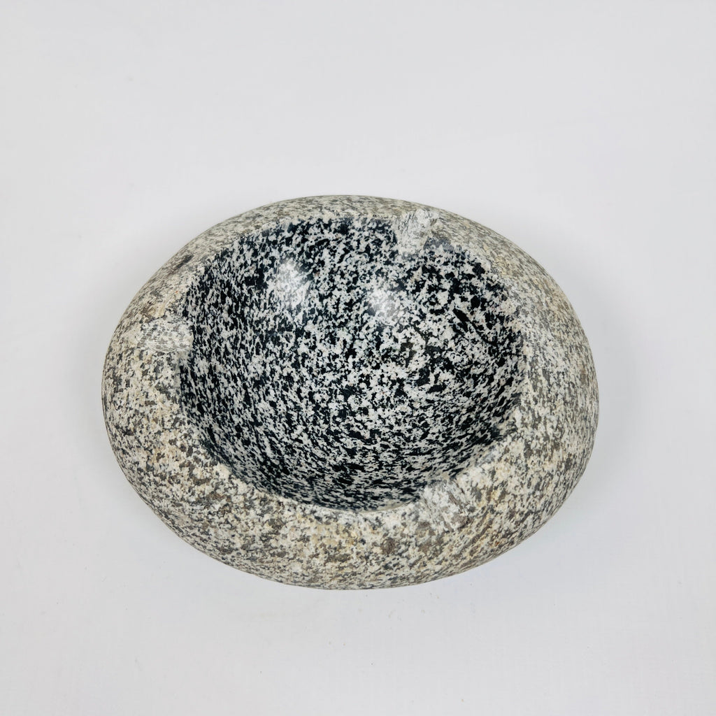 River Stone Grey and Black dotted Ash Tray