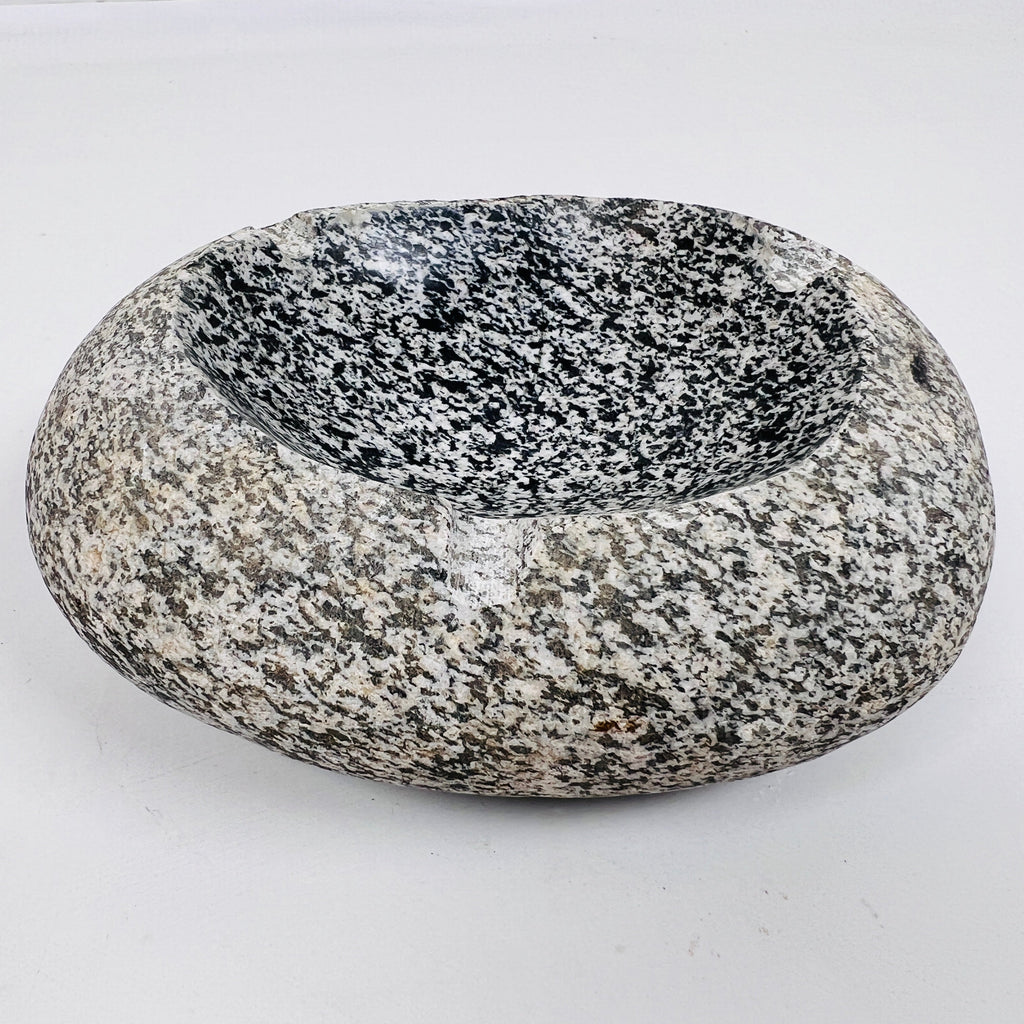 River Stone Grey and Black dotted Ash Tray