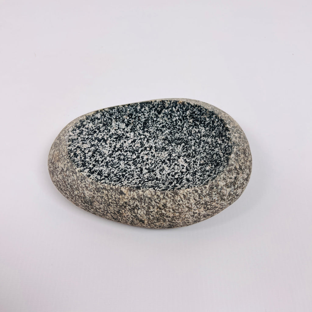 Riverstone Stone Black and White Spotted Soap Dish