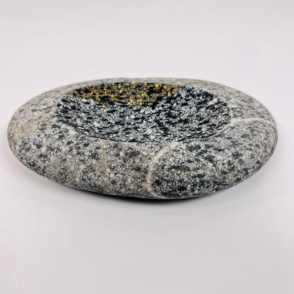 Riverstone White lined Spotted Soap Dish