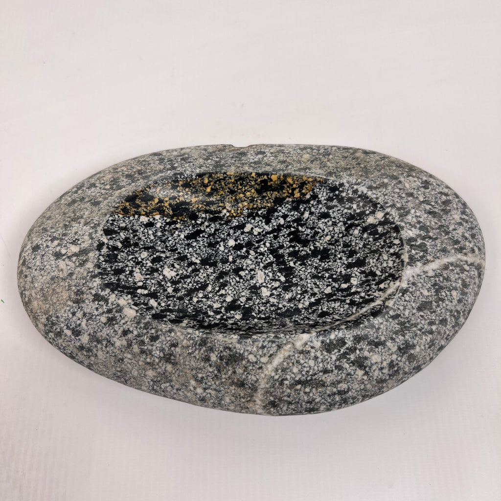 Riverstone White lined Spotted Soap Dish