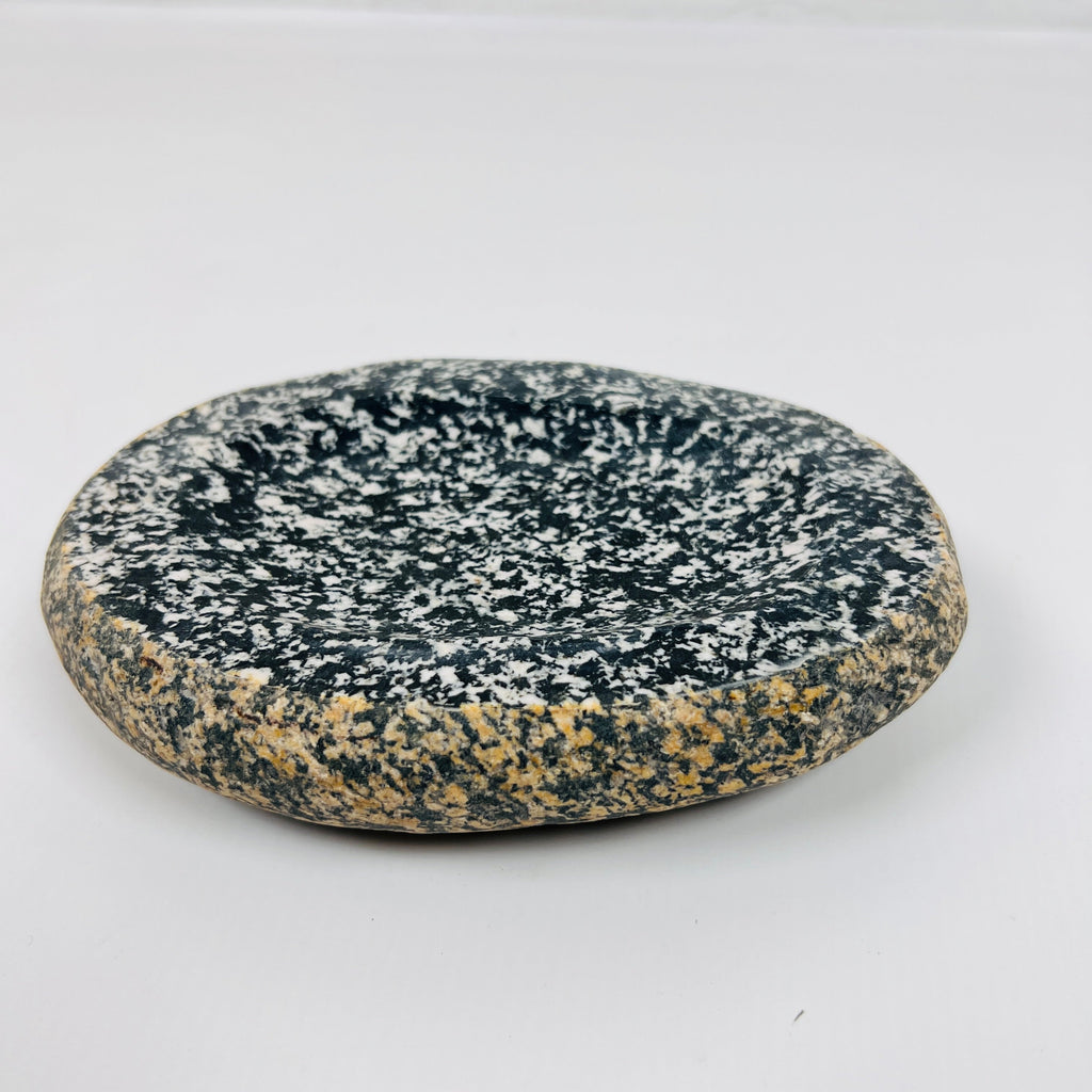 Riverstone White Speckled Soap Dish