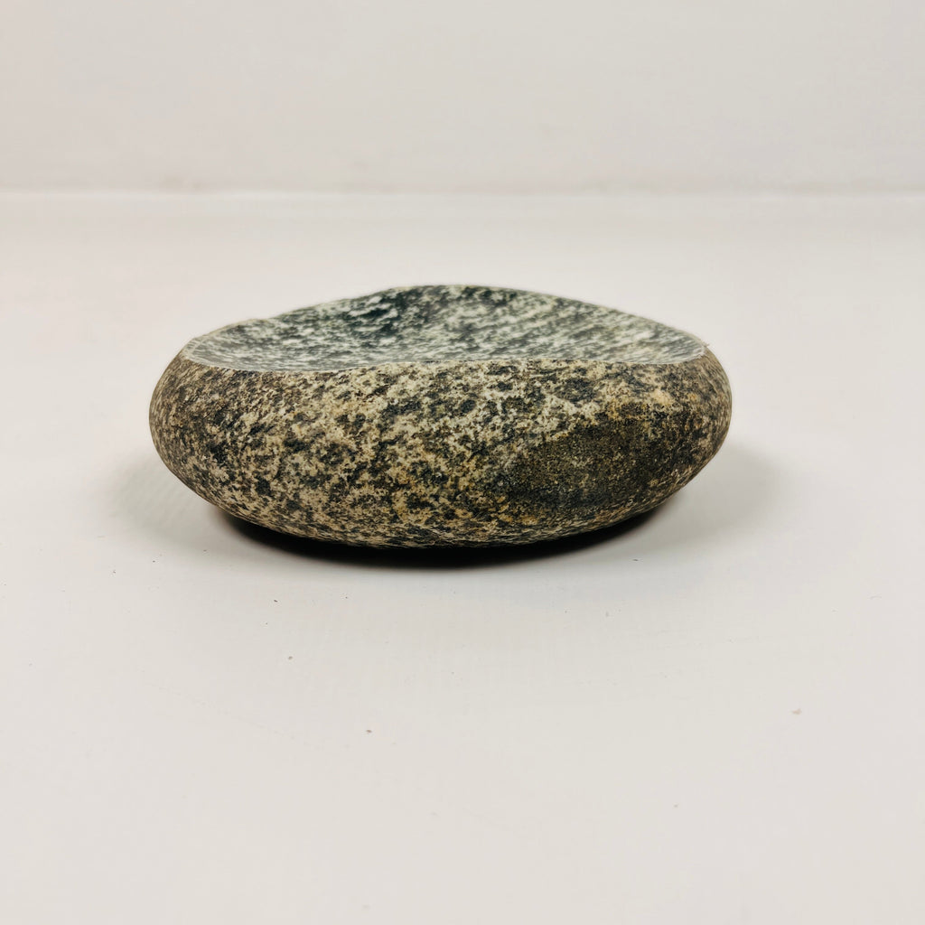 Riverstone Peppered Spotted Soap Dish