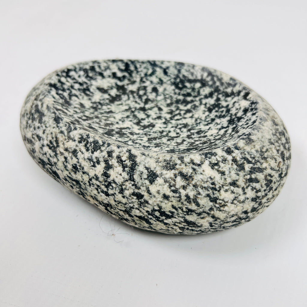 Riverstone Tuxedo Spotted Soap Dish