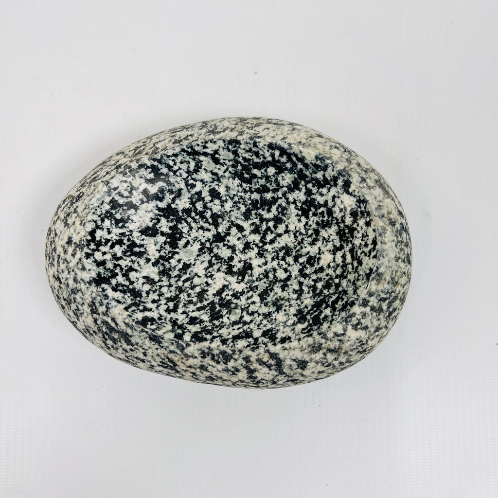 Riverstone Tuxedo Spotted Soap Dish