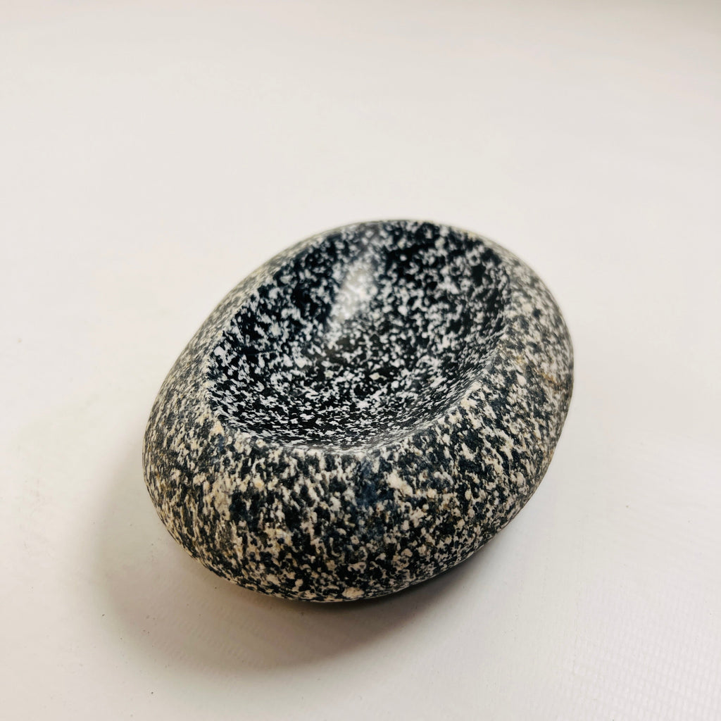 Riverstone Mosaic Spotted Soap Dish