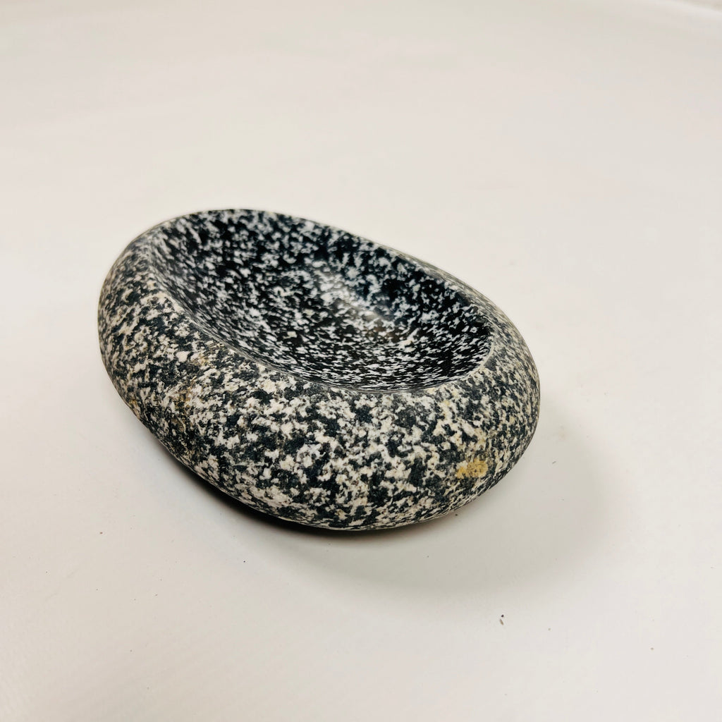 Riverstone Mosaic Spotted Soap Dish