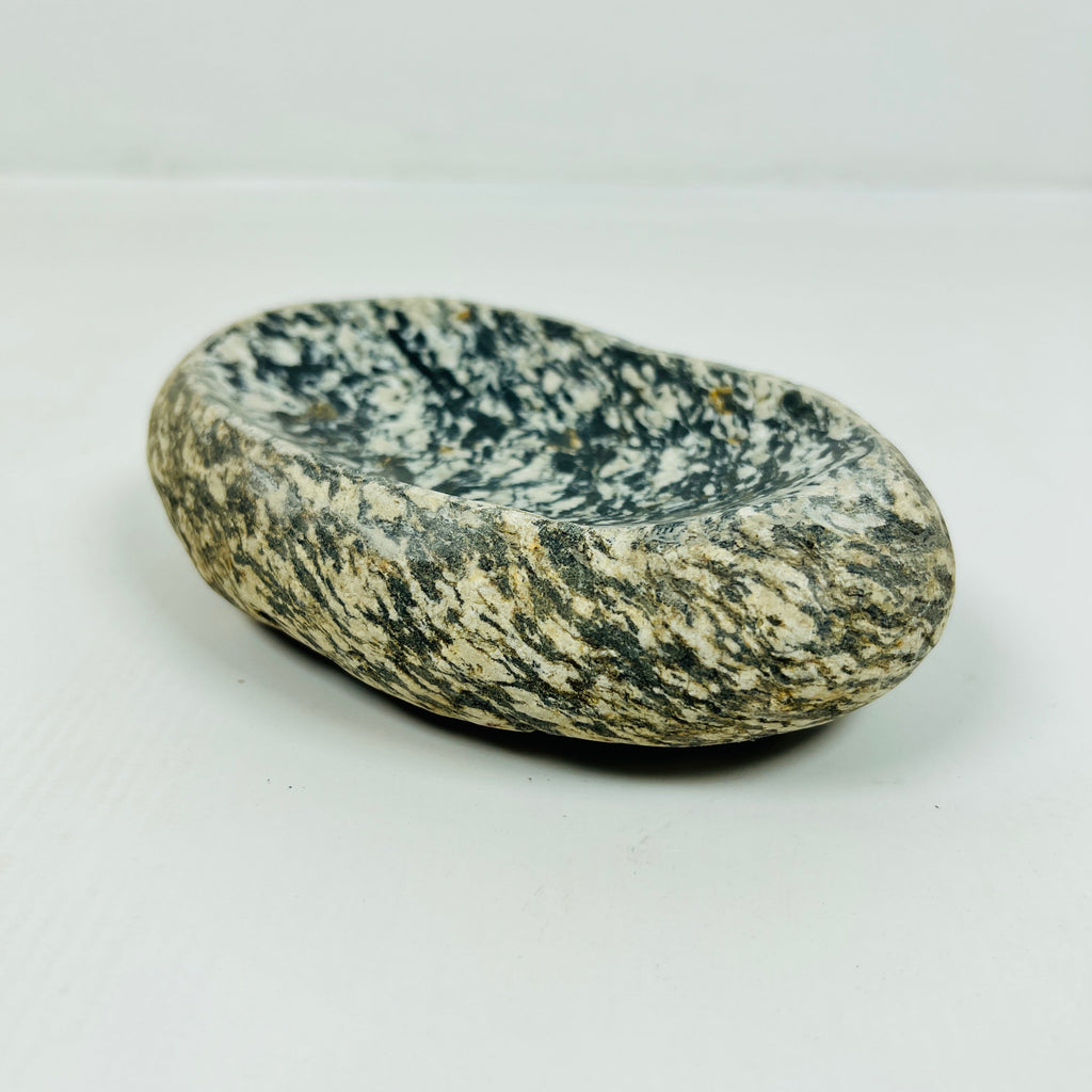 Riverstone Zebra Striped Soap Dish