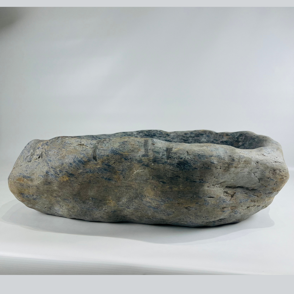 Deep Blue Webbed River Stone Sink