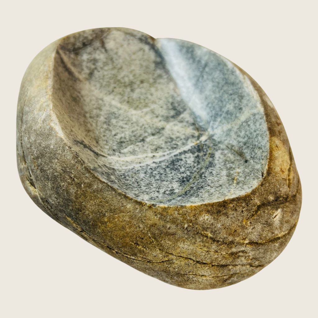 River Stone Pecked Web Soap Dish